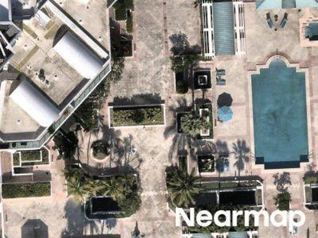 Collins Ave Apt 2052