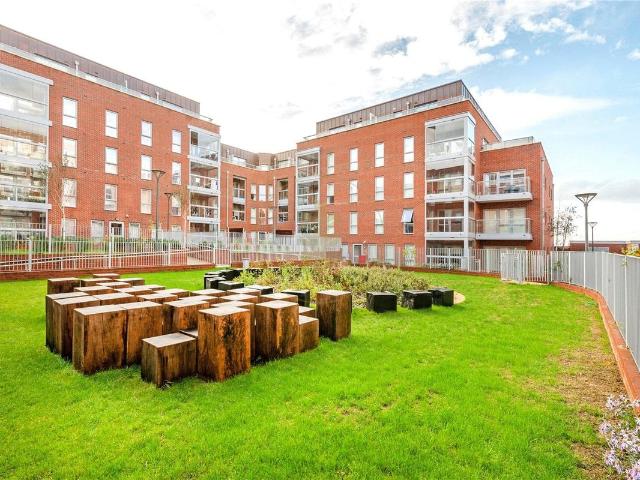 Collins Building, Cricklewood NW2, 2 bed flat to rent, £2,300 pcm | PrimeLocation