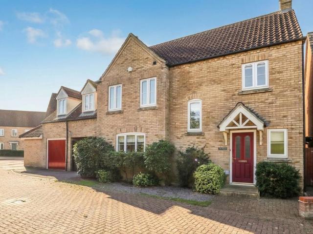 Collier Close, Ely, CB6 4 bed detached house to rent £1,900 pcm £438 pw