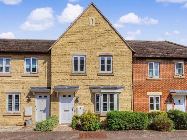 Collier Crescent, Witney OX28, 3 bed terraced house to rent, £1,600 pcm | PrimeLocation