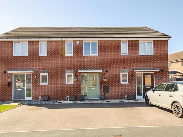 Collis Close, Burntwood WS7, 2 bed terraced house to rent, £995 pcm | PrimeLocation