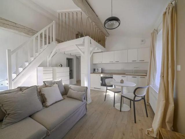 Collonges Collonges 69660 104435394