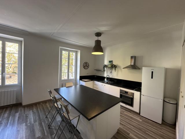 COLLOBRIÈRES APPARTEMENT DE CHARME 98 m2 CENTRE VILLAGE