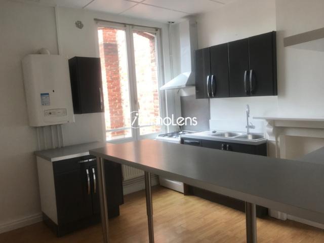 COLLOCATION LENS HYPER CENTRE DUPLEX 93 M2 3 VASTES CHAMBRES