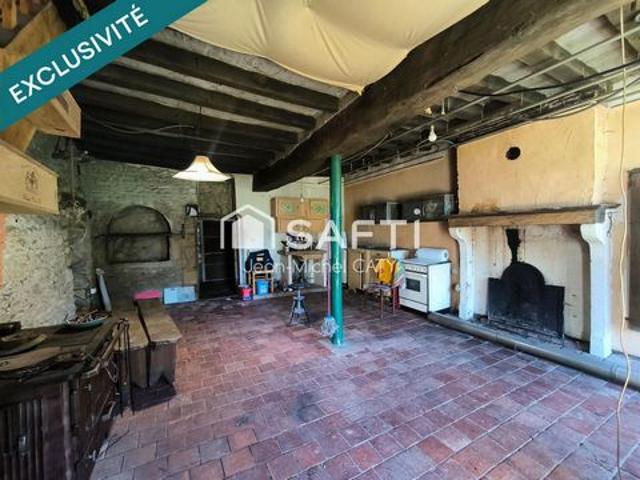 Colmery, ensemble de 3 maisons mitoyennes à rénover