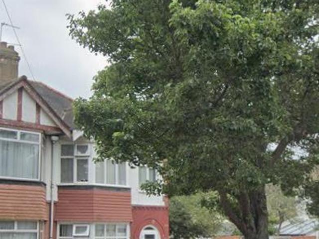 Colmore Road, Enfield 3 bed house to rent £2,700 pcm £623 pw