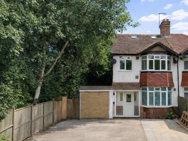 Colnbrook By Pass, Harmondsworth, West Drayton UB7, Studio to rent, £998 pcm | PrimeLocation