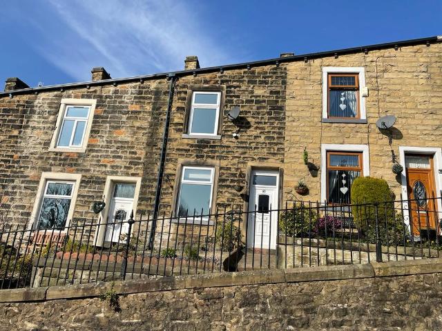 Colne Lane, Colne 3 bed terraced house to rent £795 pcm £183 pw