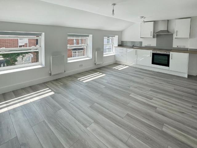 Colne Road, Brightlingsea CO7, 1 bed flat to rent, £850 pcm | PrimeLocation