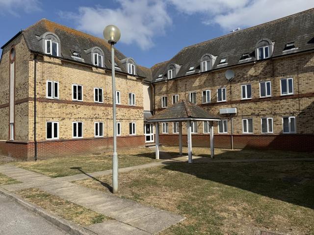 Colne Road, Halstead CO9 2 bed ground floor flat to rent £975 pcm £225 pw