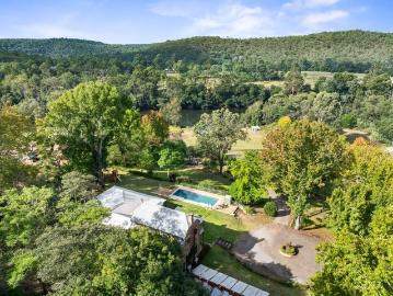Colo River Luxury on 25 Acres
