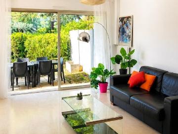 Coloc jardin piscine bus Sophia 20' Antibes br