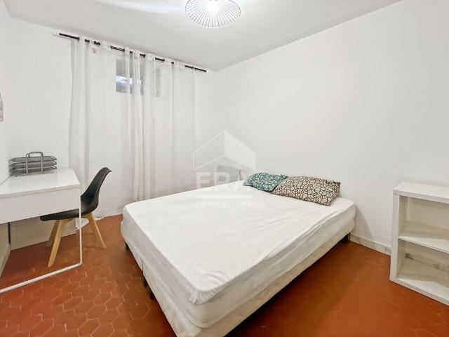 COLOCATION MEUBLÉE MARSEILLE RUE DES 3 FRÈRES CARASSO CHAMBRE EN R 1