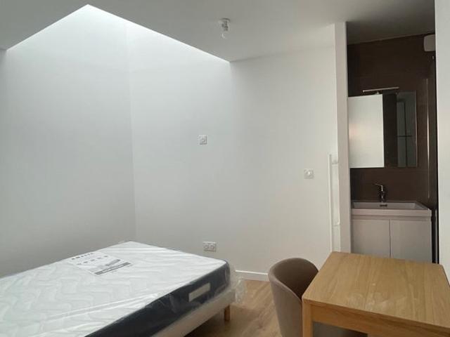 COLOCATION DE 4 CHAMBRES
