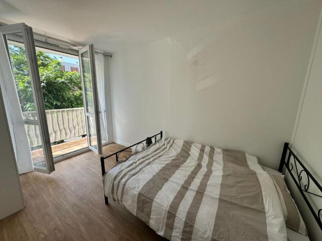 Colocation étudiant / jeunes travailleurs – appartement de 88 m2 Chilly Mazarin Chambre 2