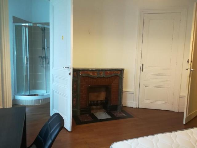 COLOCATION EXCLUSIVEMENT 1 RUE DU 11 NOVEMBRE 1 chambre en.