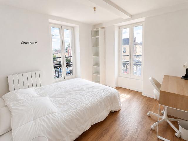 COLOCATION POUR ÉTUDIANTE 1 CHAMBRE DISPONIBLES DE SUITE