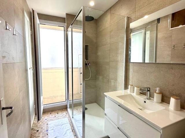 COLOCATION 3 CHAMBRES RUE EBLE ANGERS