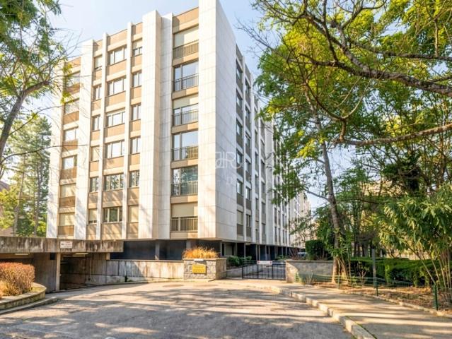 Cologny | 4 Zimmer Penthouse Wohnung mit atemberaubender Aussicht