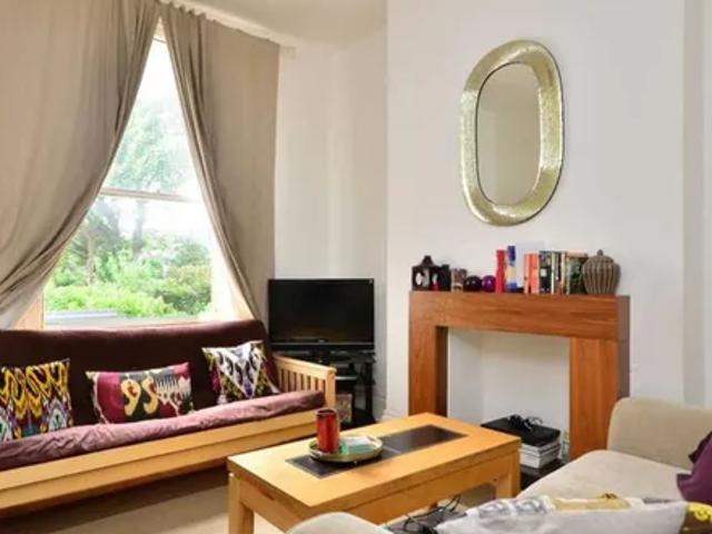 Cologne Road, London, SW11 2AH, United Kingdom | 1 bed apartment for rent #140398686 | Rentberry