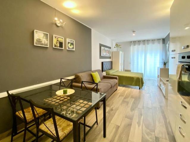 Cologno Monzese Cologno Monzese 20093 100729710