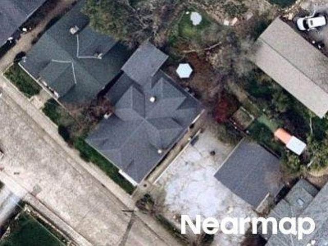 Coloma St