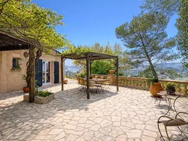 Colomars 06670 Achat / Vente maison 7 pièces t7 piscine