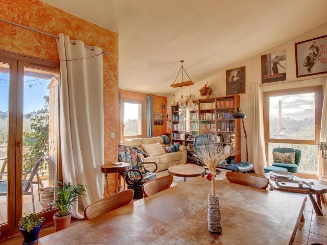 Colomars: Maison 5 Pièces avec Studio indépendant, garage