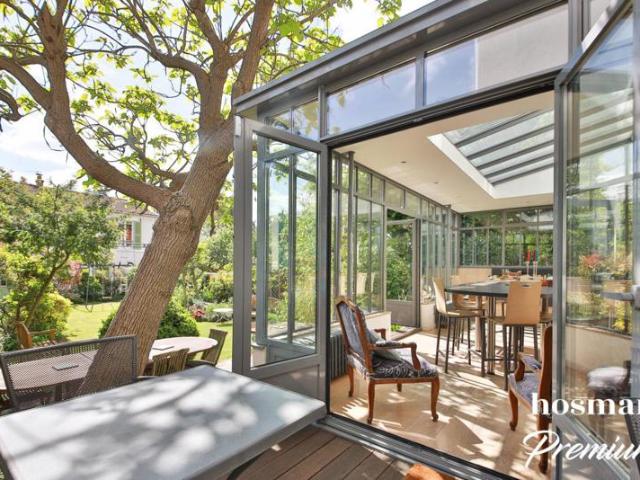 Colombes – Centre / Gare | Propriété de charme avec jardin et dépendance