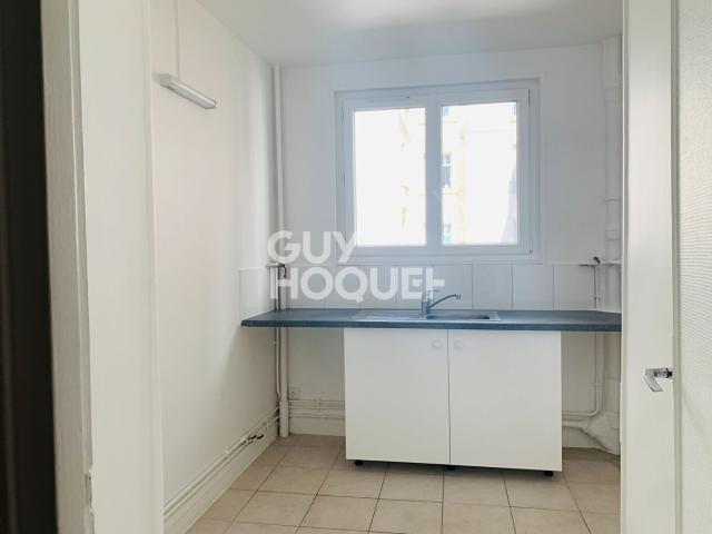 COLOMBES GARE/ 3 P.56 M² balcon