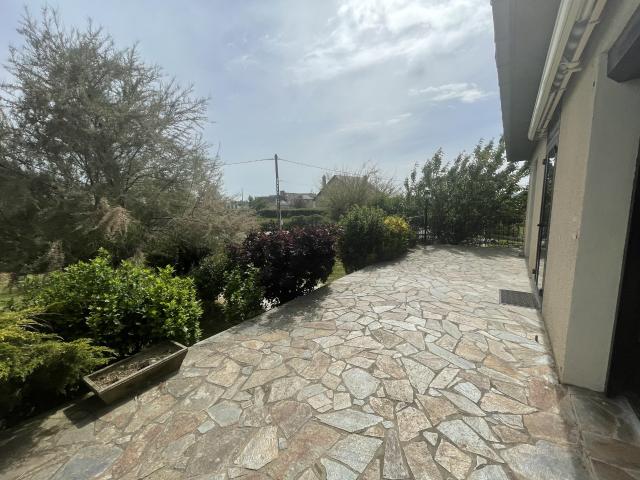 COLOMBIES Maison en location