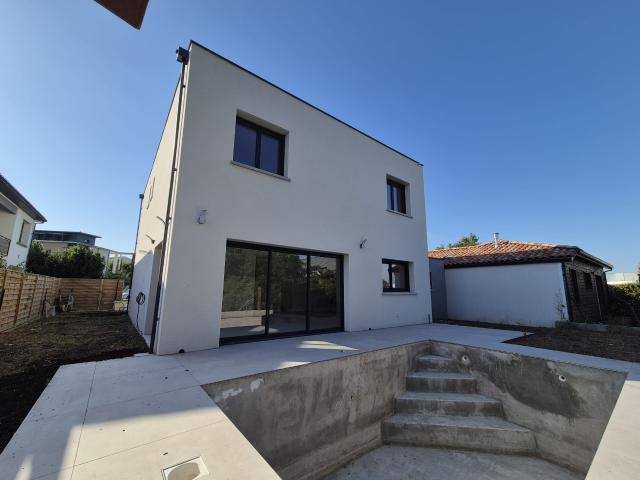 Colomiers Les Ramassiers Villa contemporaine T6 neuve Piscine & Garage