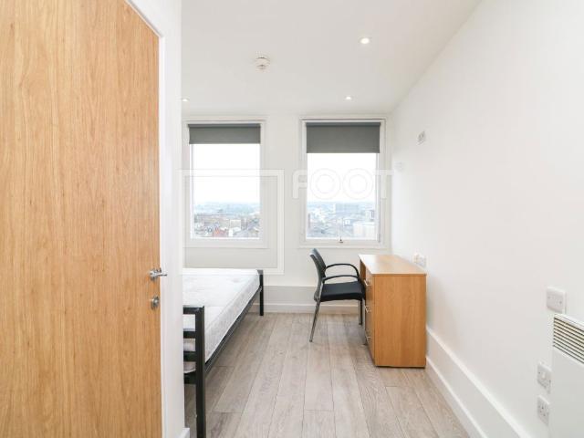 Colonnade House, Bradford BD1, Studio to rent, £300 pcm | PrimeLocation