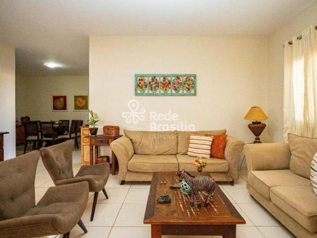 Colônia Agrícola São José Casa com 5 quartos 3 suítes 6 vagas escriturada Vicente Pires