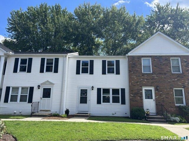 Colonial Vlg Unit,shelton, Home For Sale