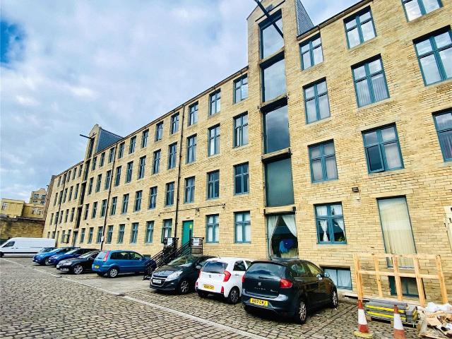 Colonial Buildings, 135 139 Sunbridge Road, Bradford, West Yorkshire BD1, 1 bed flat to rent, £675 pcm | PrimeLocation
