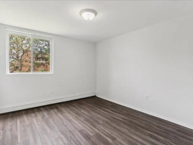 Colonial Court — 2 Bedroom available at 750, 760, 770, 780 Viscount Road, London