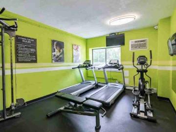 Colonials Apartment Homes 2 Bedroom Apartment for Rent at 836 Cooper Landing Rd, Cherry Hill, NJ 08002