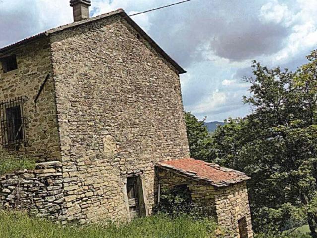 COLONICA in VENDITA a FIRENZUOLA di 7 vani