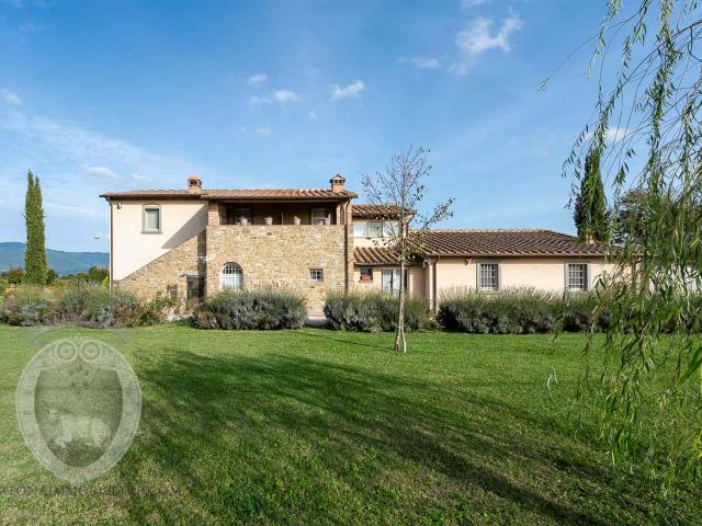 Colonica Miramonti 311m² Cortona