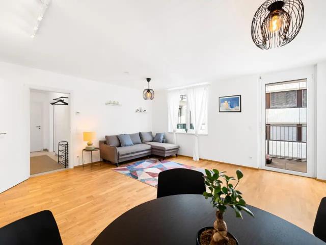 Colorful Design Apart in Erlachplatz, Vienna Amsterdam Apartments for Rent
