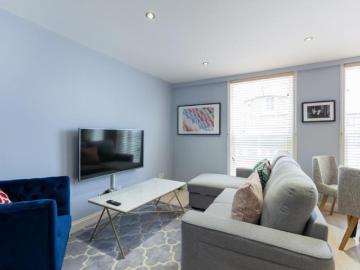 Colourful 1 bedroom apartment in Covent Garden Has an Apartment