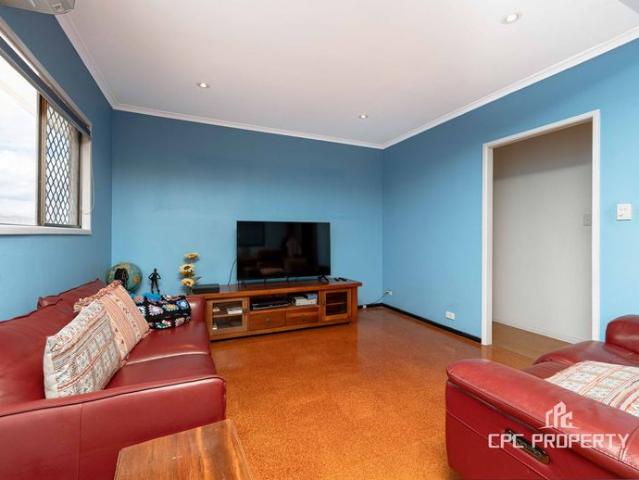 Colourful Furnished Home with Pool in the Heart of Wilston!