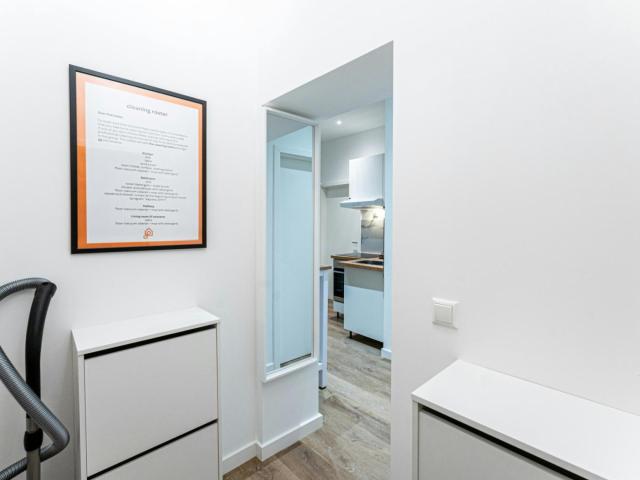 Colourful single bedroom in Oberschöneweide