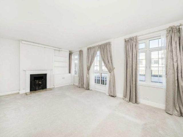 Colston Road, East Sheen, SW14, London