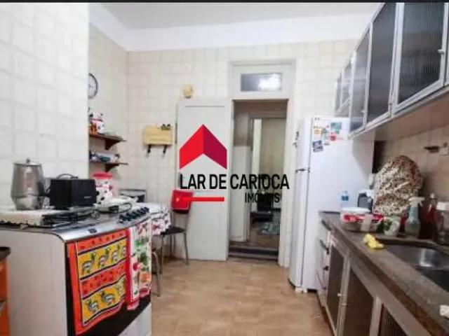 Copacabana Posto 2 Excelente 3 quartos com área externa