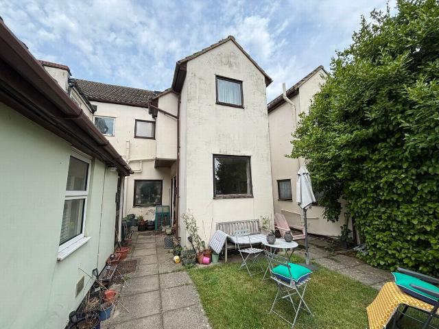 Copenhagen Road, Gillingham ME7, 1 bed flat to rent, £1,050 pcm | PrimeLocation