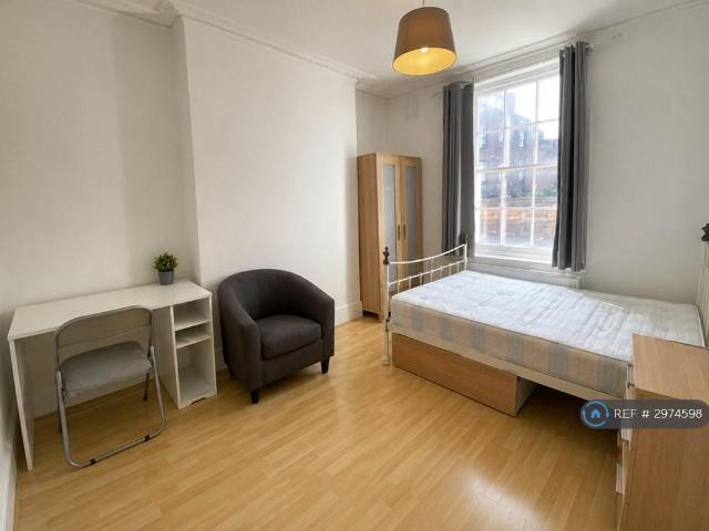Copenhagen St, London, N1 1 bed in a house share to rent £1,350 pcm £312 pw