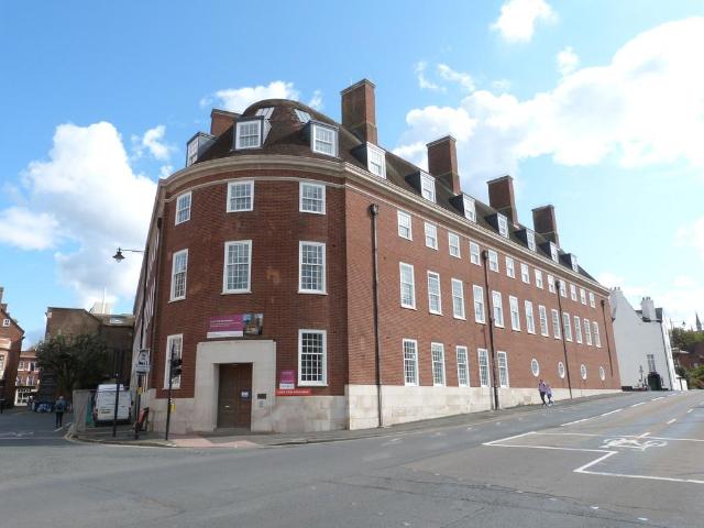 Copenhagen Street, Worcester 2 bed apartment to rent £1,300 pcm £300 pw