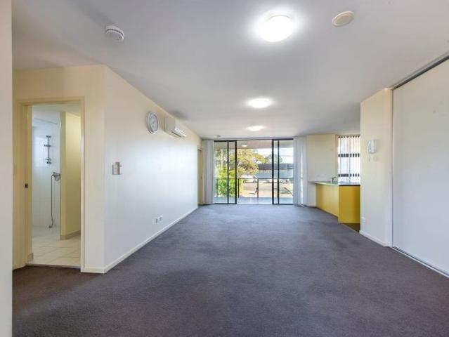 Copilot said: Spacious & Convenient Apartment Living in the Heart of Logan Central
